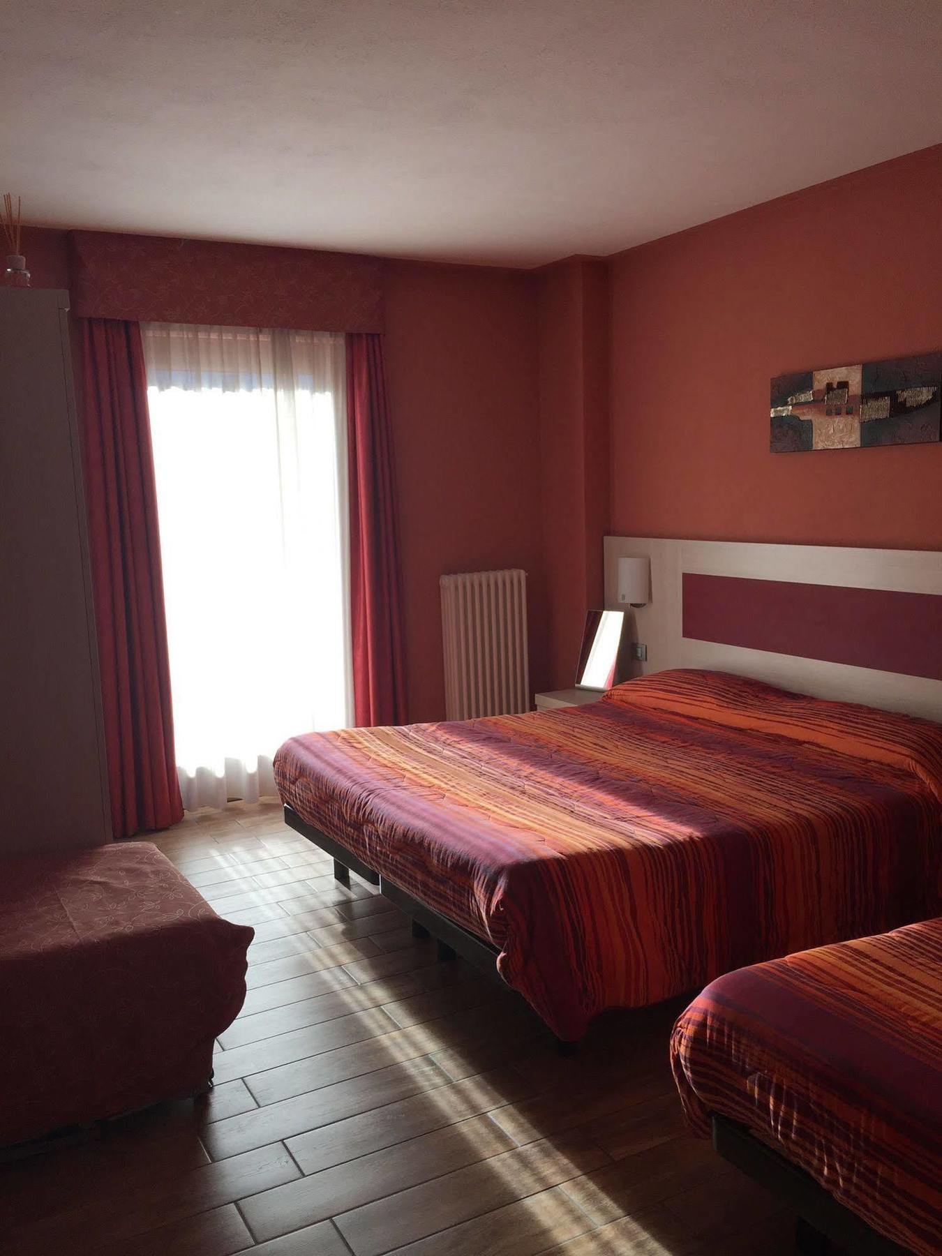 Hotel Sottosopra Charvensod Esterno foto